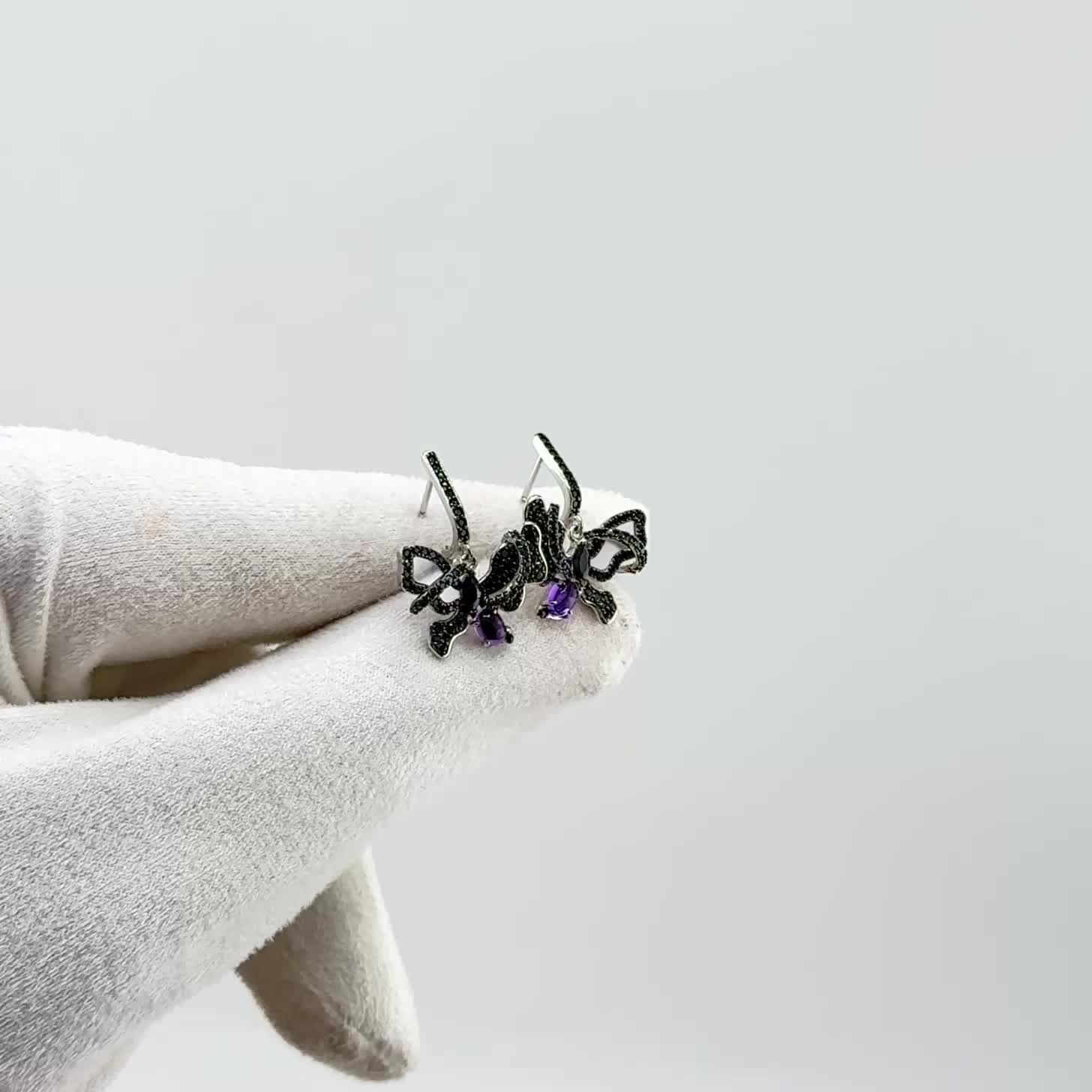 Серьги "Бабочки" с аметистом, шпинелью и перламутром из серебра 925 пробы арт. BSL23106313_SR_AM_SH_SP_W