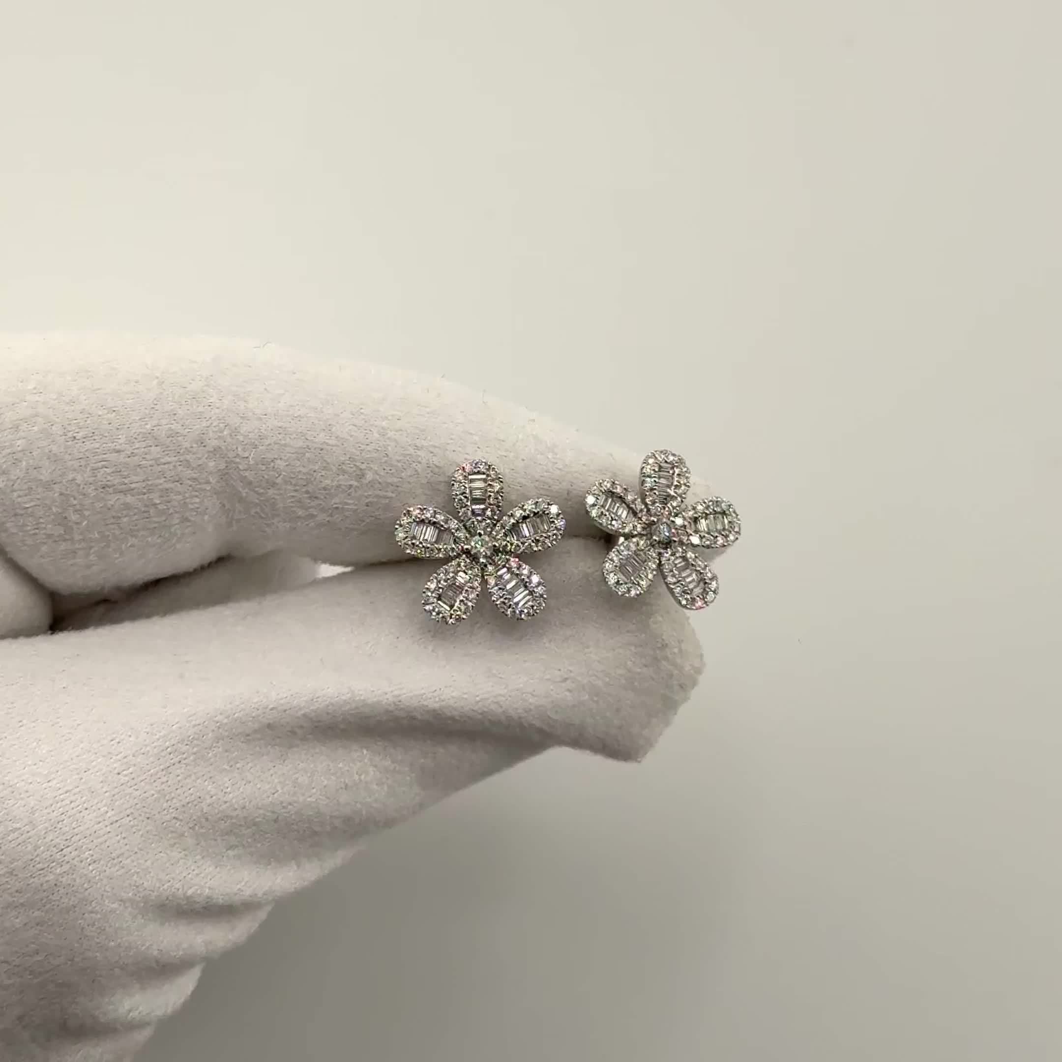 Серьги "Цветы" с бриллиантами из белого золота 585 пробы арт. CE41249