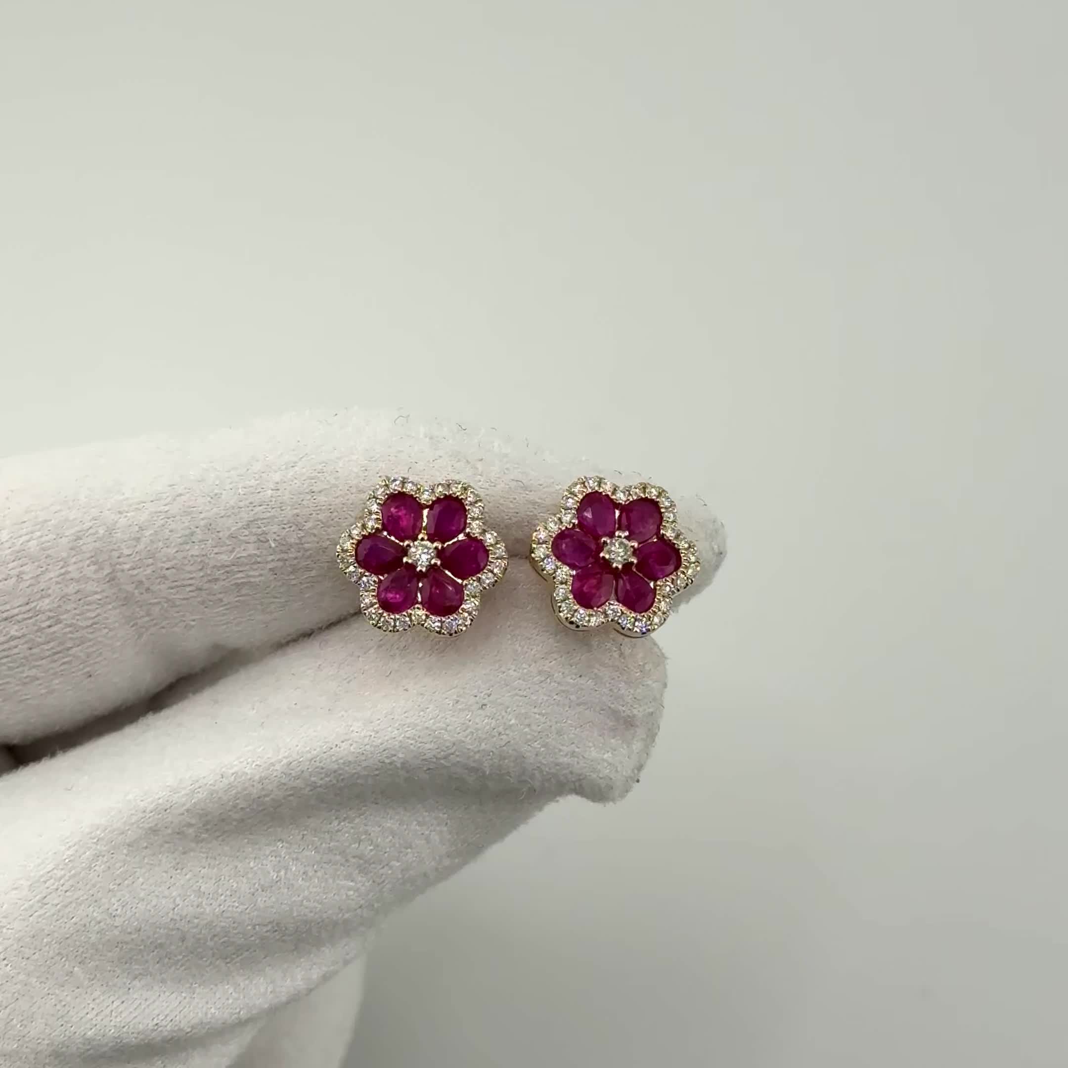 Серьги "Цветы" с рубинами и бриллиантами из желтого золота 585 пробы арт. CE41753-WD-RU-YG