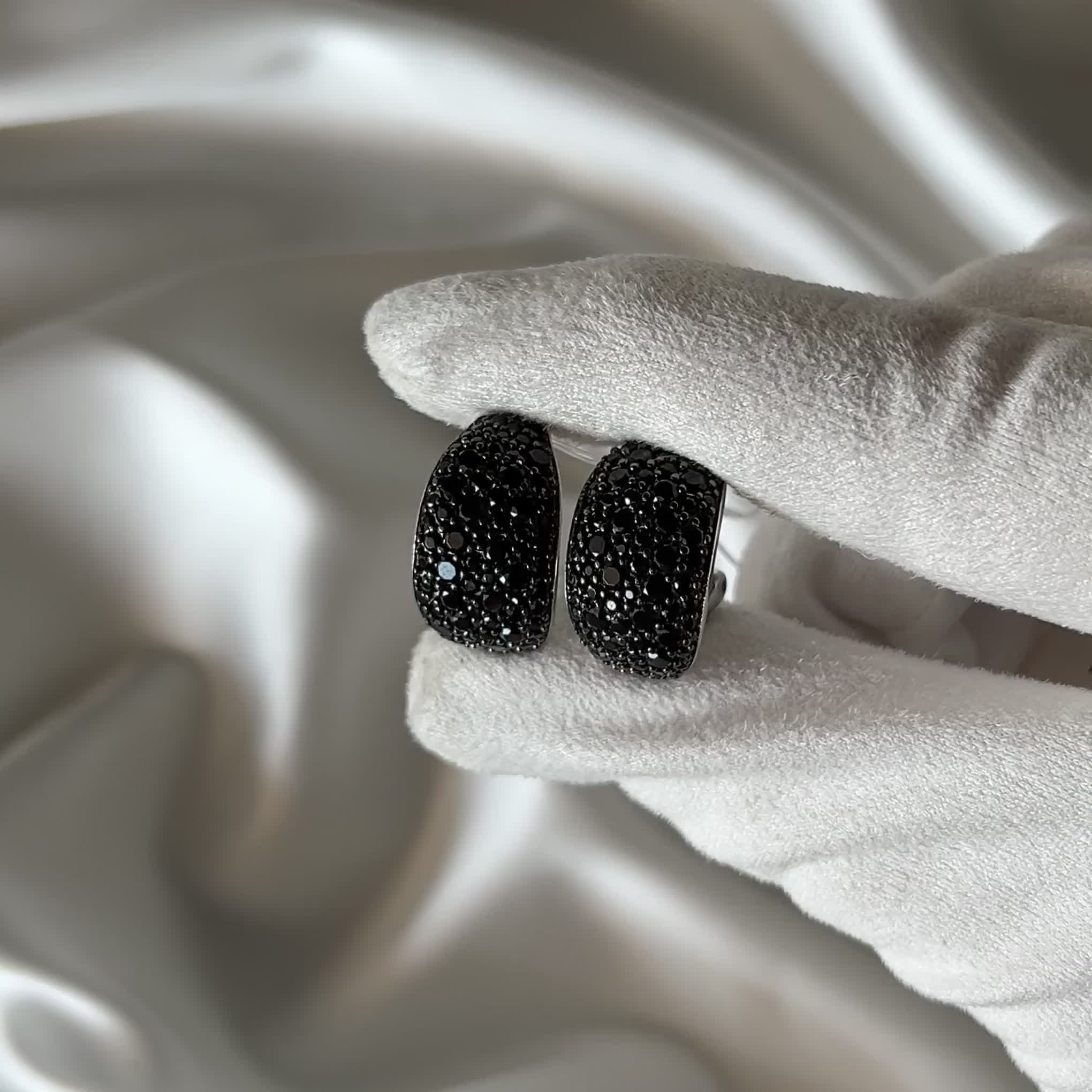 Серьги со шпинелью из серебра 925 пробы арт. E8968_SR_SP_WG