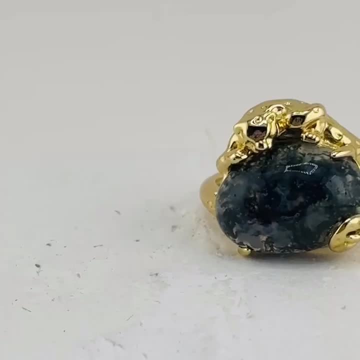 Кольцо с водным агатом из серебра 925 пробы с позолотой арт. KR2491_KO_YG