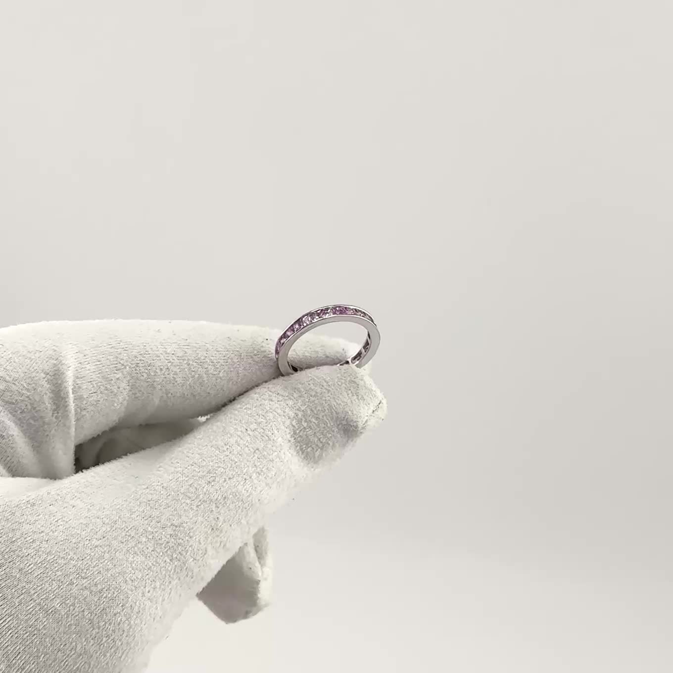 Кольцо с сапфирами из белого золота 585 пробы арт. MR87027-2.0MM-M1/2-PS