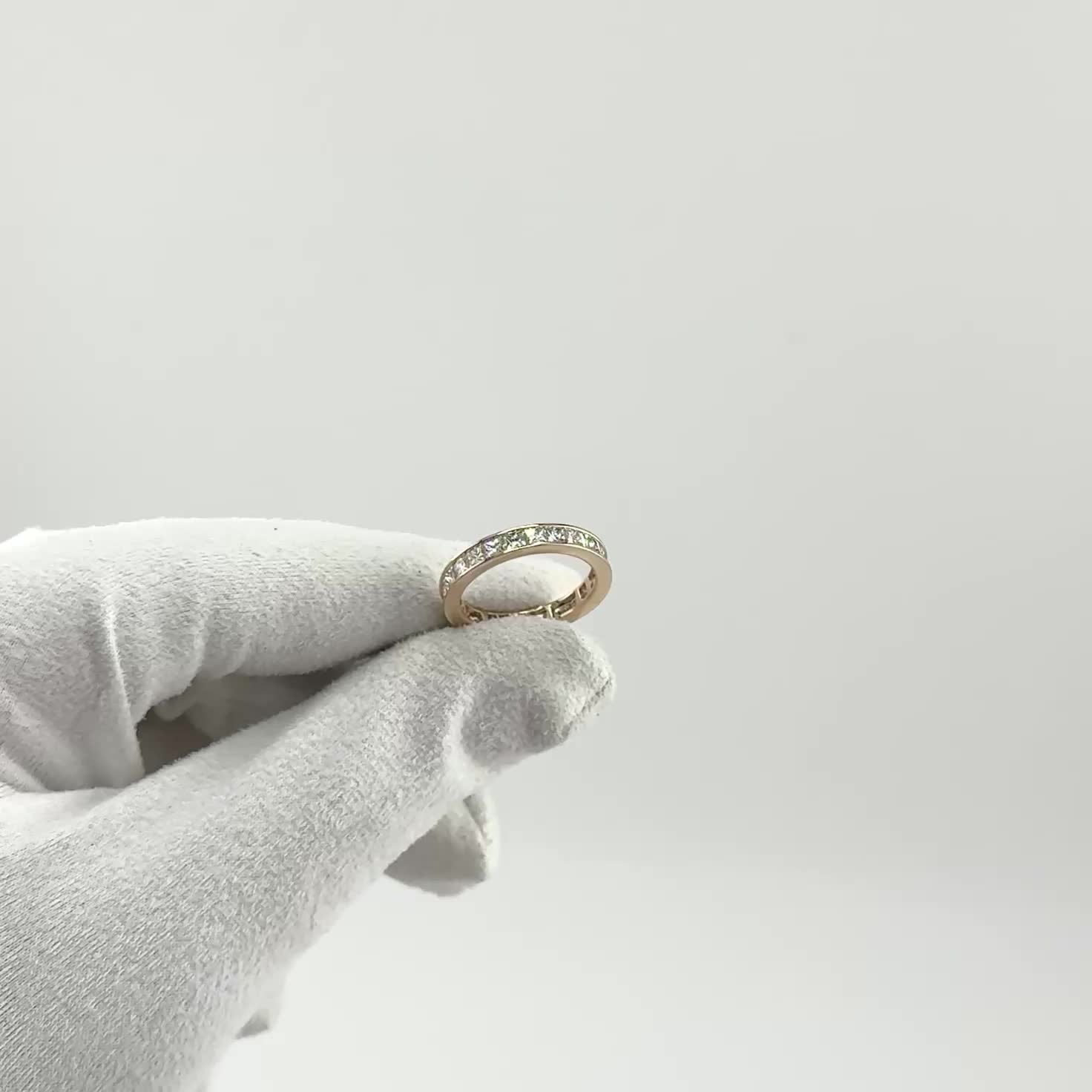 Кольцо с бриллиантами из золота 585 пробы арт. MR87027-2.5MM-M1/2-RG