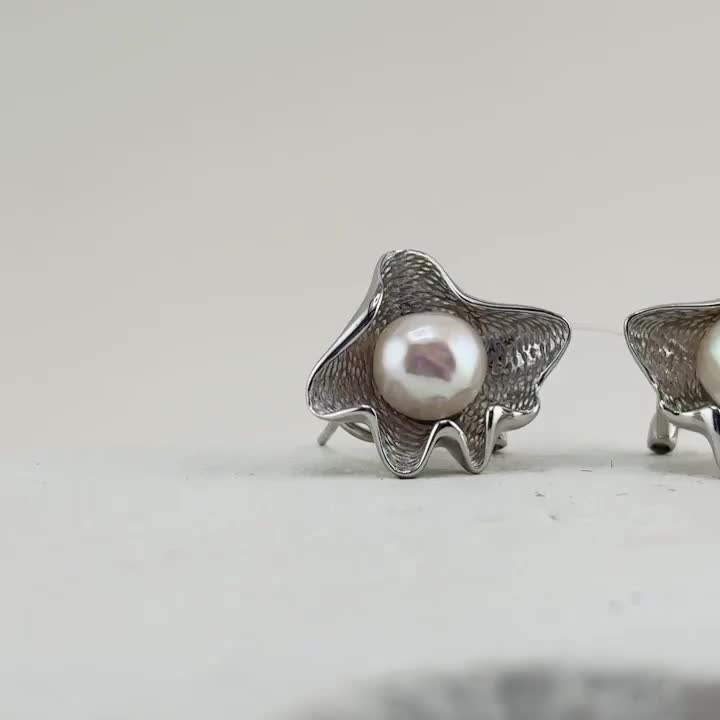 Серьги с жемчугом из серебра 925 пробы арт. SE481_SR_WRCH_WG