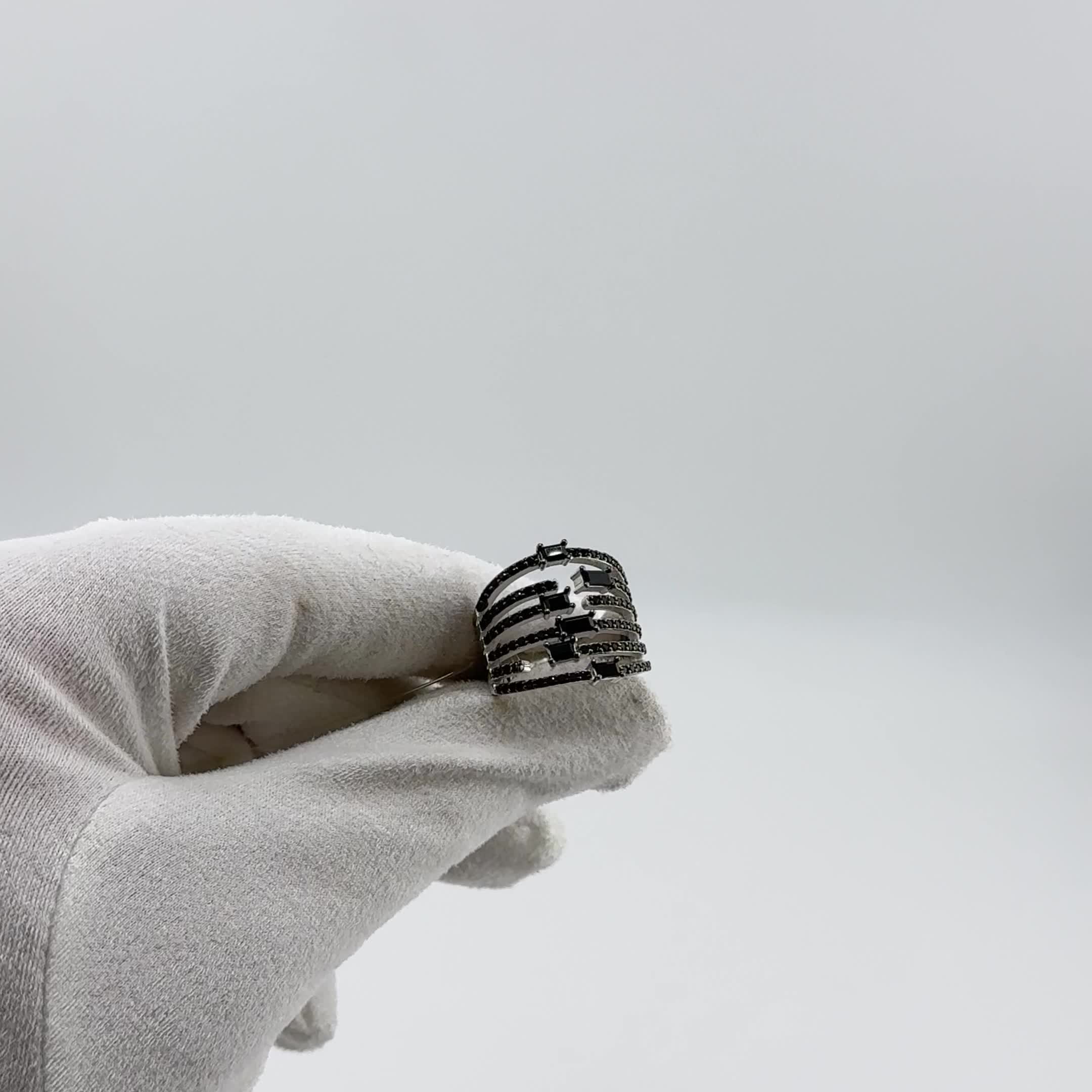 Кольцо со шпинелью из серебра 925 пробы арт. SR3767_KO_SP_WG