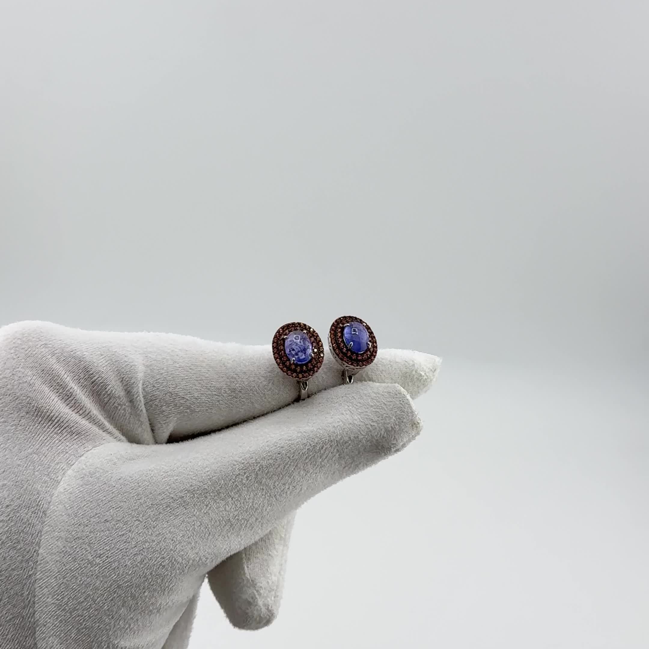 Серьги с танзанитами и сапфирами из серебра 925 пробы арт. STK-051_SR_OS_TA_WG