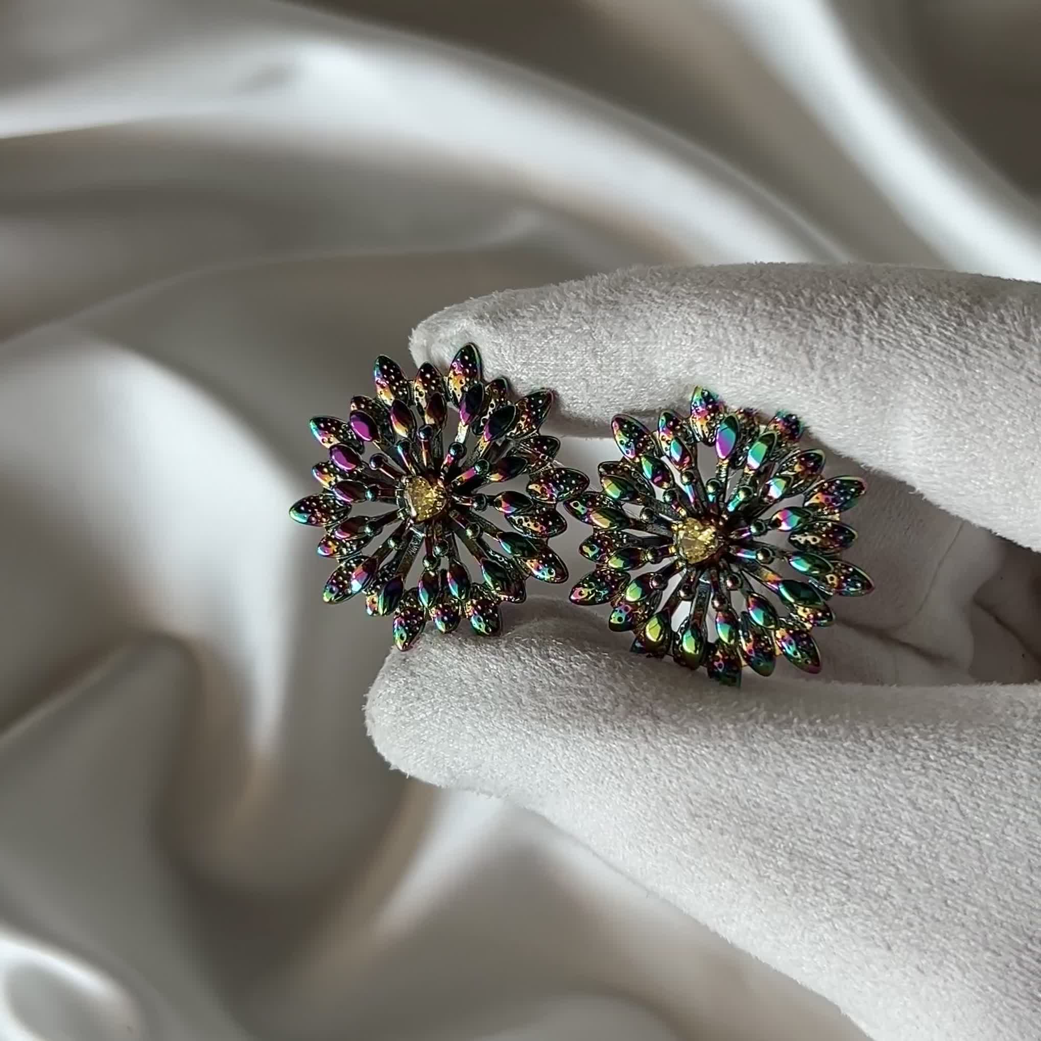 Серьги с фианитами из серебра 925 пробы арт. SY-376064-E_SR_YG