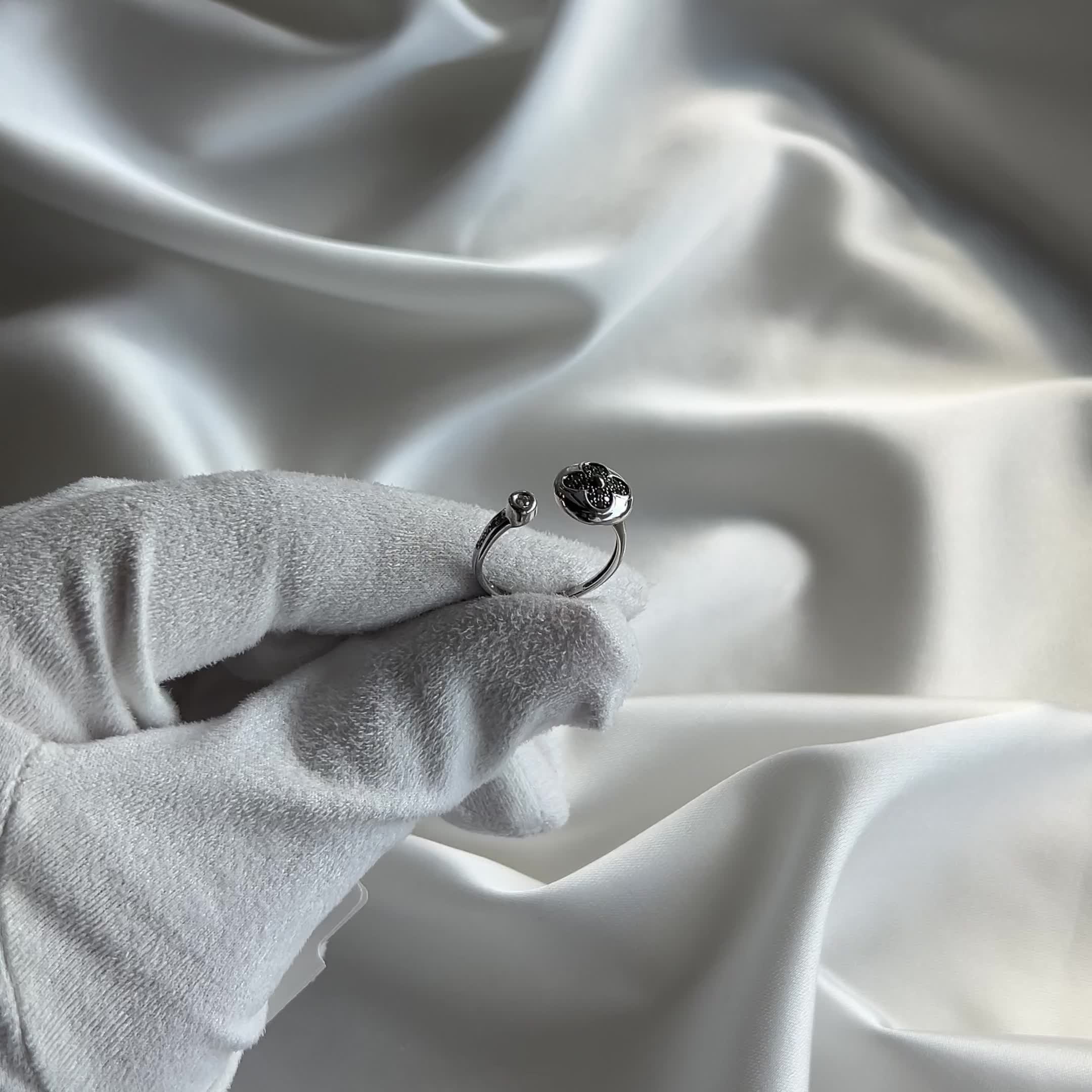 Кольцо с бриллиантами из белого золота 585 пробы арт. К/572-225