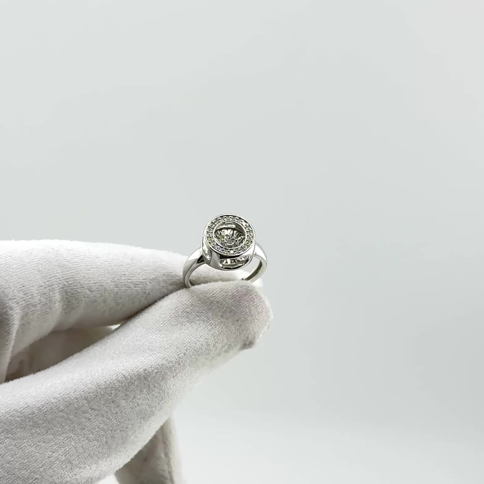 Кольцо с танцующим бриллиантом из белого золота 585 пробы арт. К/640-220