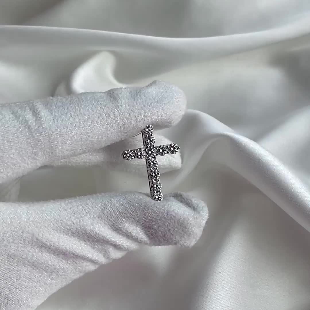 Декоративный крест с бриллиантами из белого золота 585 пробы арт. П/308-220