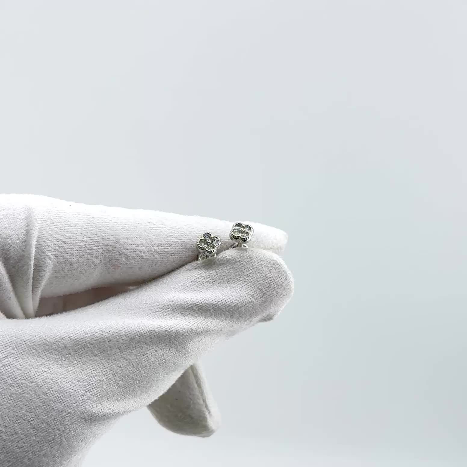 Пусеты "Клевера" с бриллиантами из золота 585 пробы арт. С/924-0220