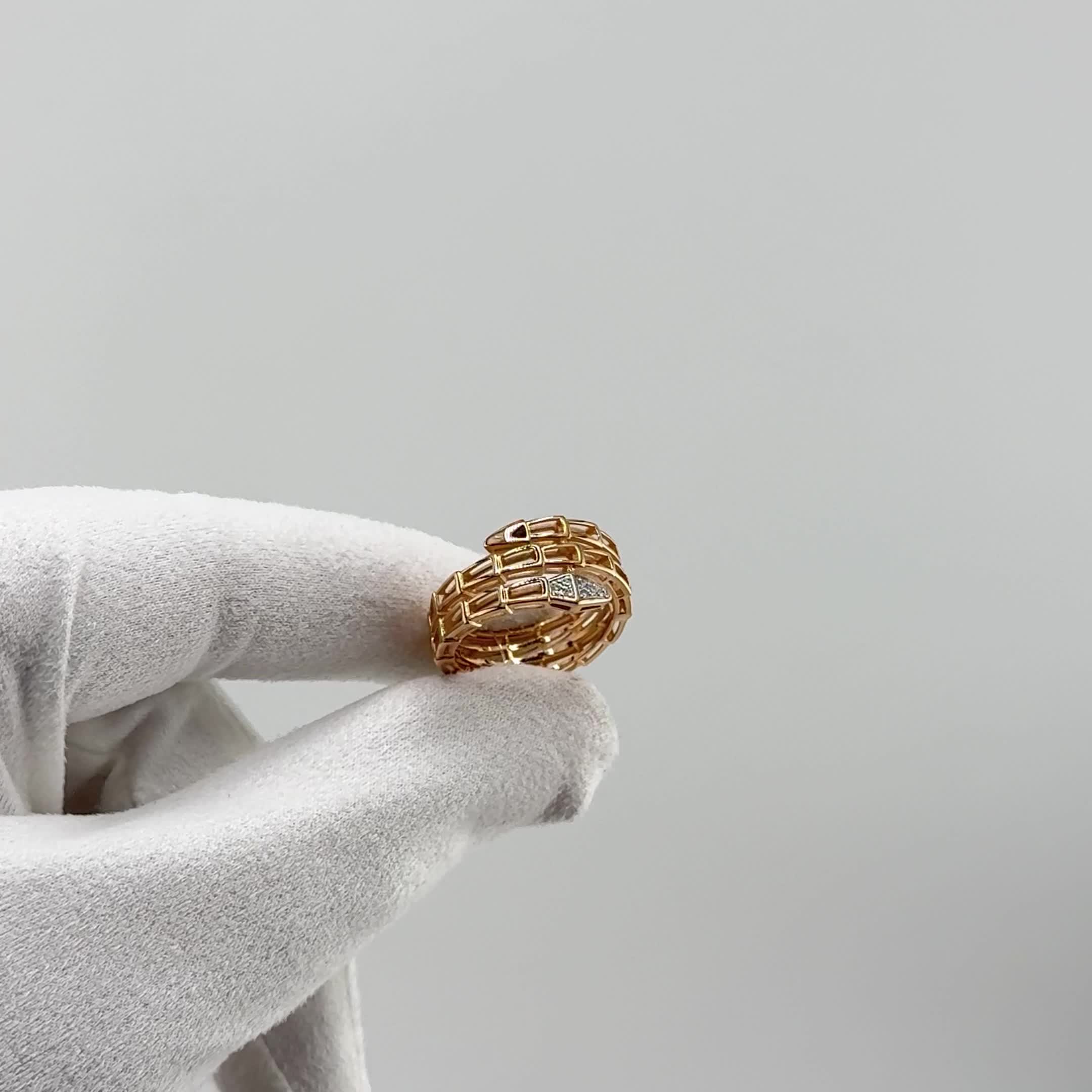 Кольцо "Змея" с бриллиантами из золота 585 пробы арт. Т14101Д112