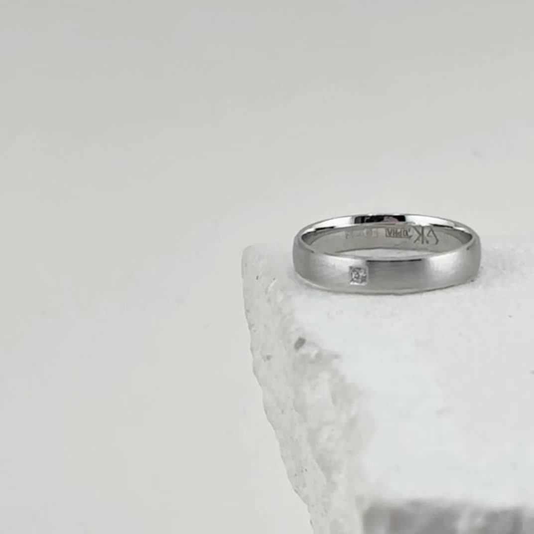 Кольцо обручальное с фианитом из белого золота 585 пробы арт. ШН10-1ф/б