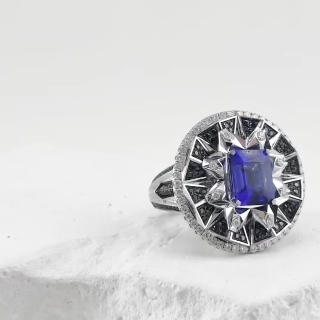 Кольцо с сапфиром и бриллиантами из белого золота 585 пробы арт. Э1/698-222/5